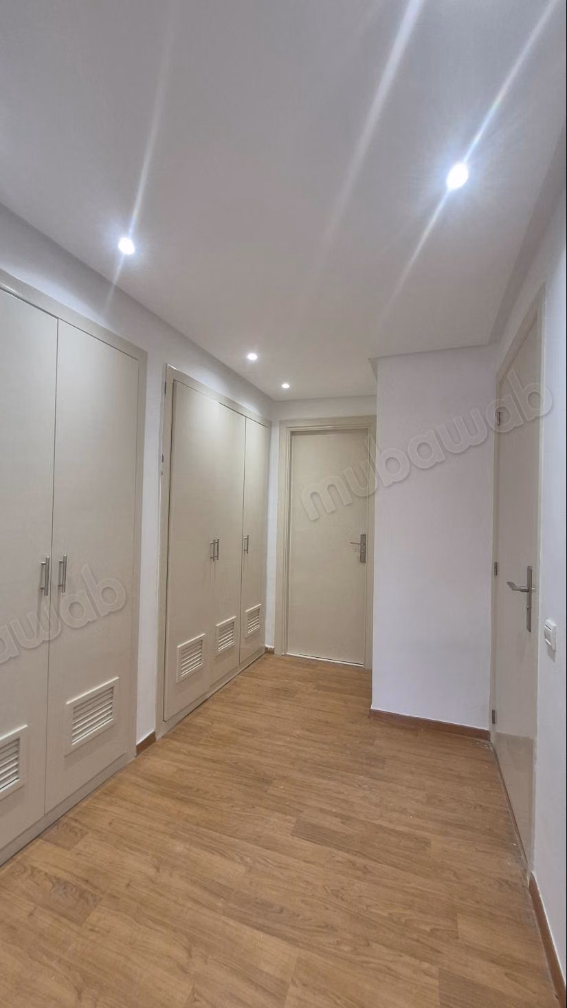 A louer Appt Usage Bureau RDC 200m2 3ch Gauthier
