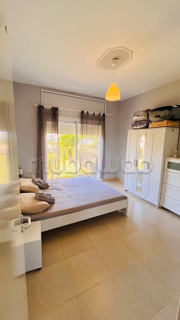 Appartement en vente à Achakar. 3 chambres agréables. Meublé