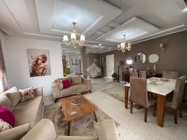 Casa di lusso in vendita a Skanes. Superficie totale 210 m². Forno integrato