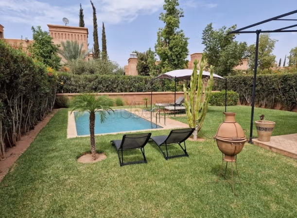 Villa avec piscine proche futur golf Marrakech