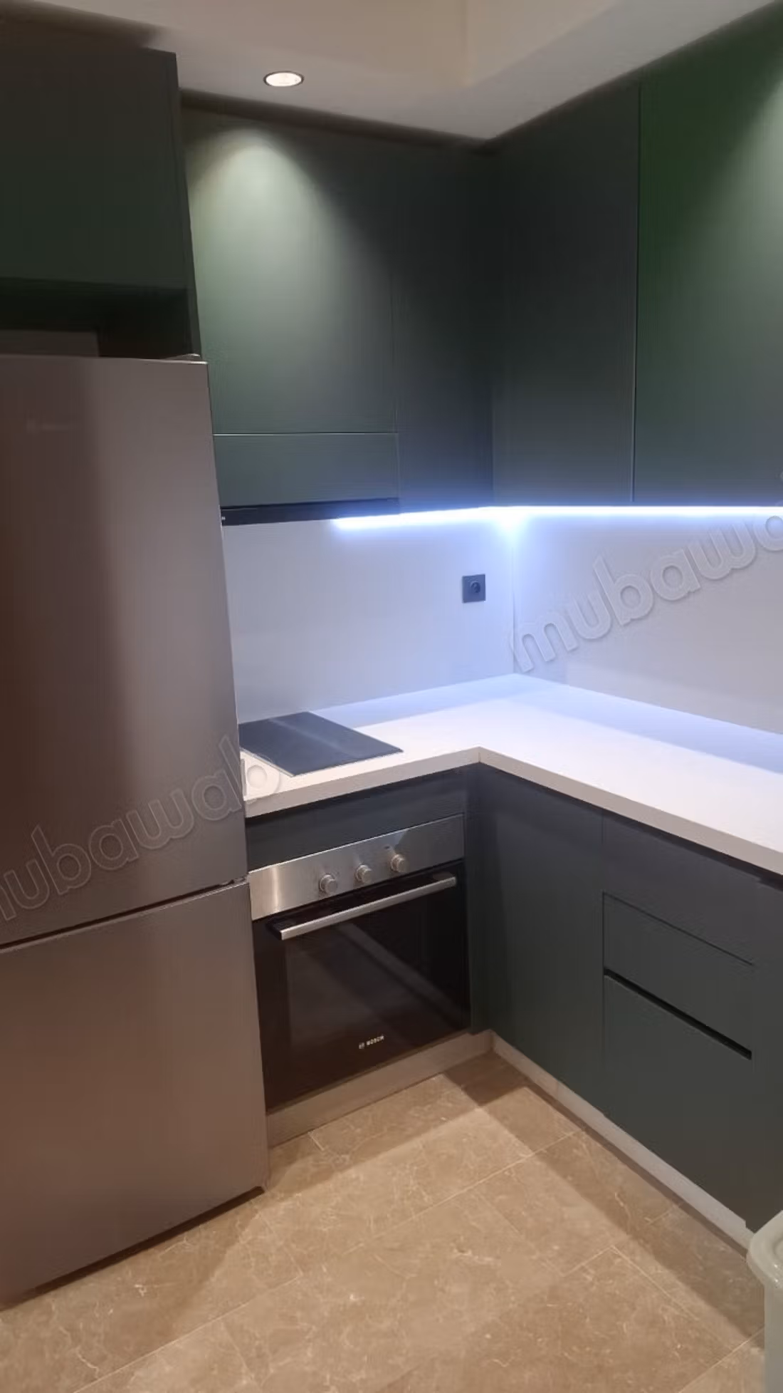 Studio neuf joliment meublé 37m2 A Racine