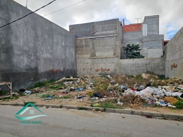 Land for sale. Surface area 150 m²