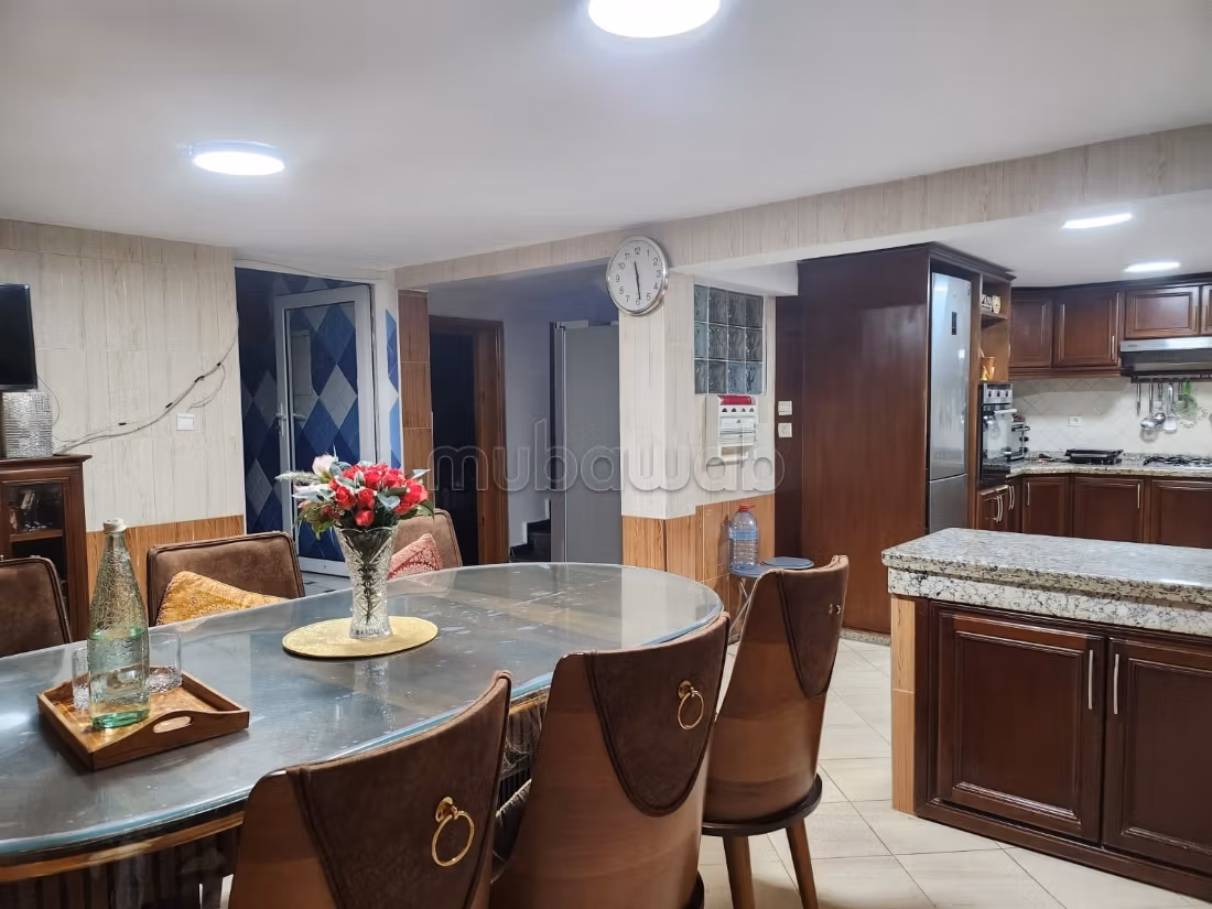 Villa à Hay Riad pour usage professionnel ou habitation