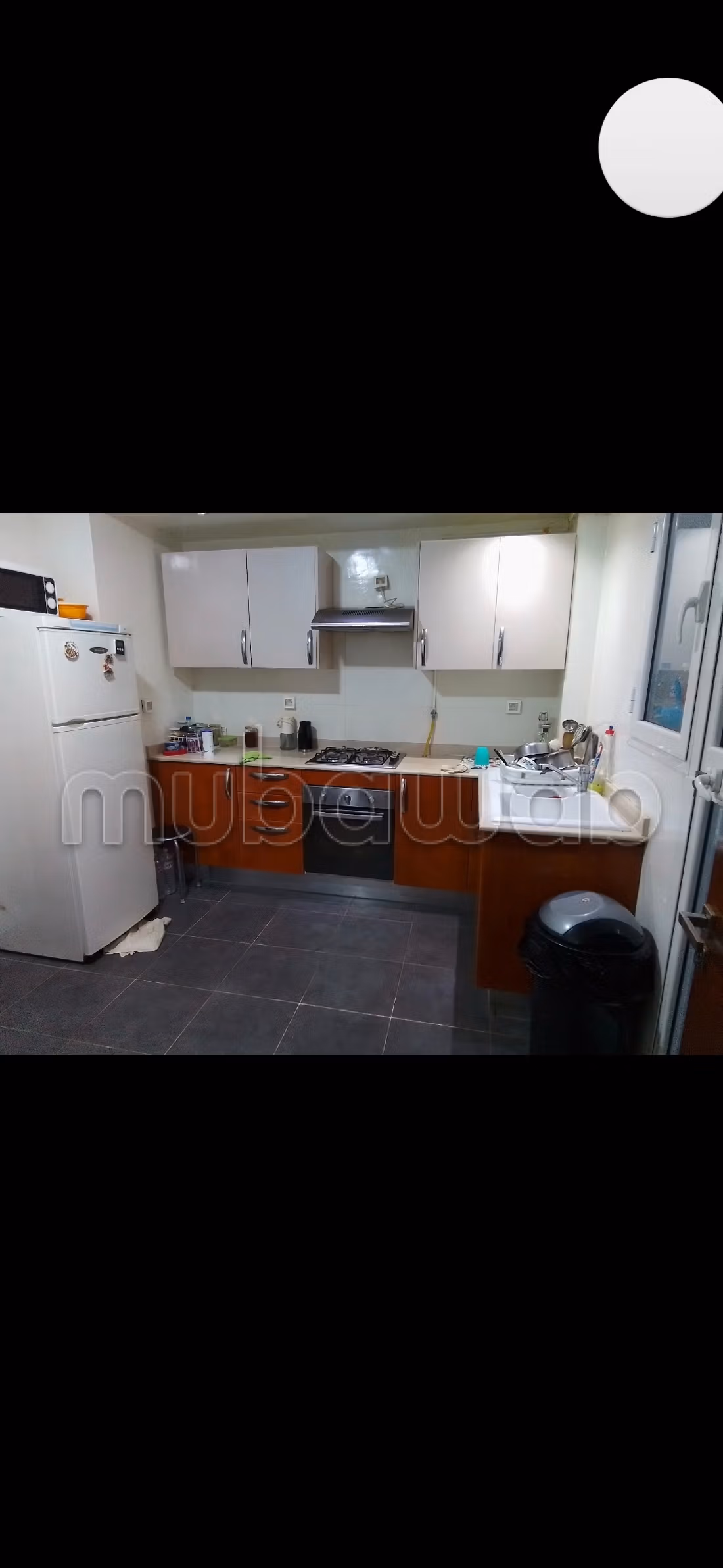 Vendita di un bell'appartamento. Superficie 110 m². Antenna parabolica e porta blindata