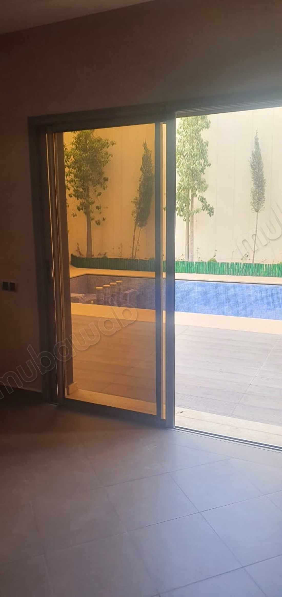Magnificent villa for sale in Hay Targa. 9 comfortable rooms. Garden and lift