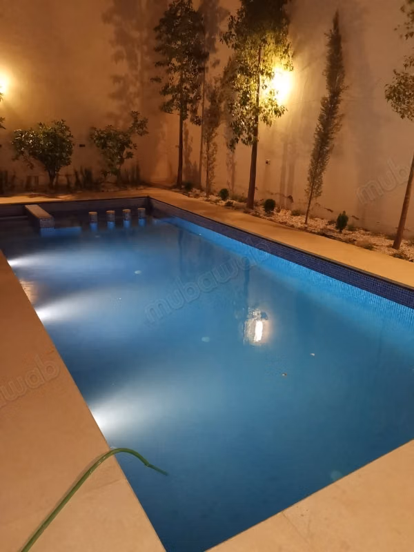 Magnificent villa for sale in Hay Targa. 9 comfortable rooms. Garden and lift