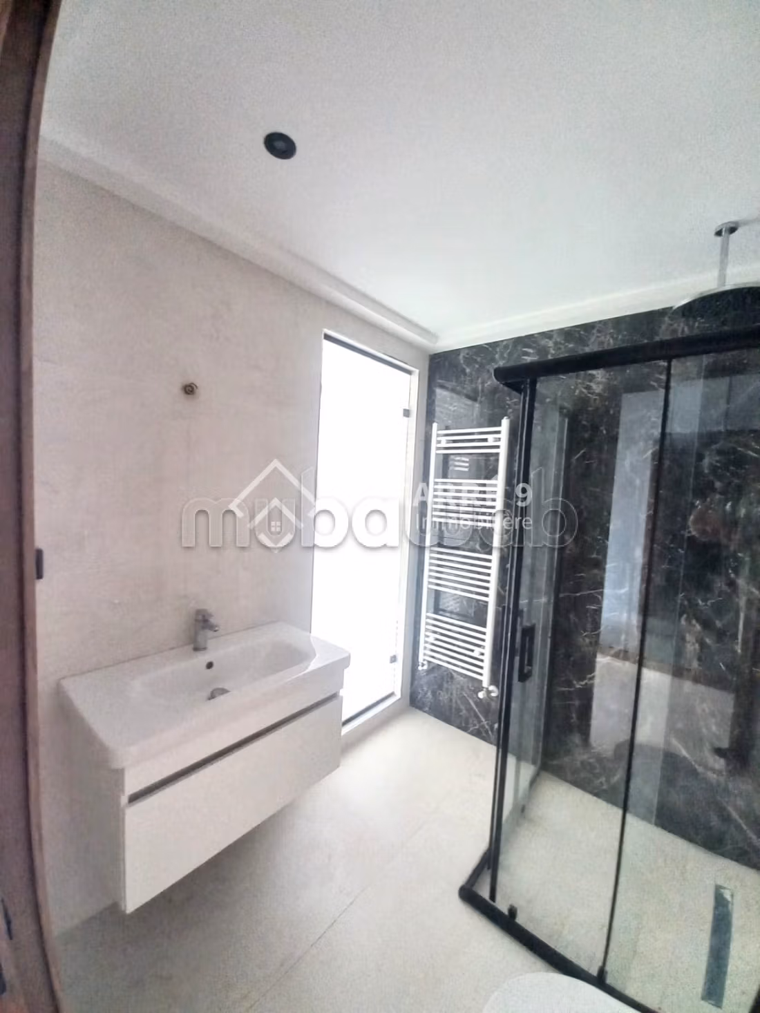 A vendre un duplex avec piscine aux Jardins de Carthage