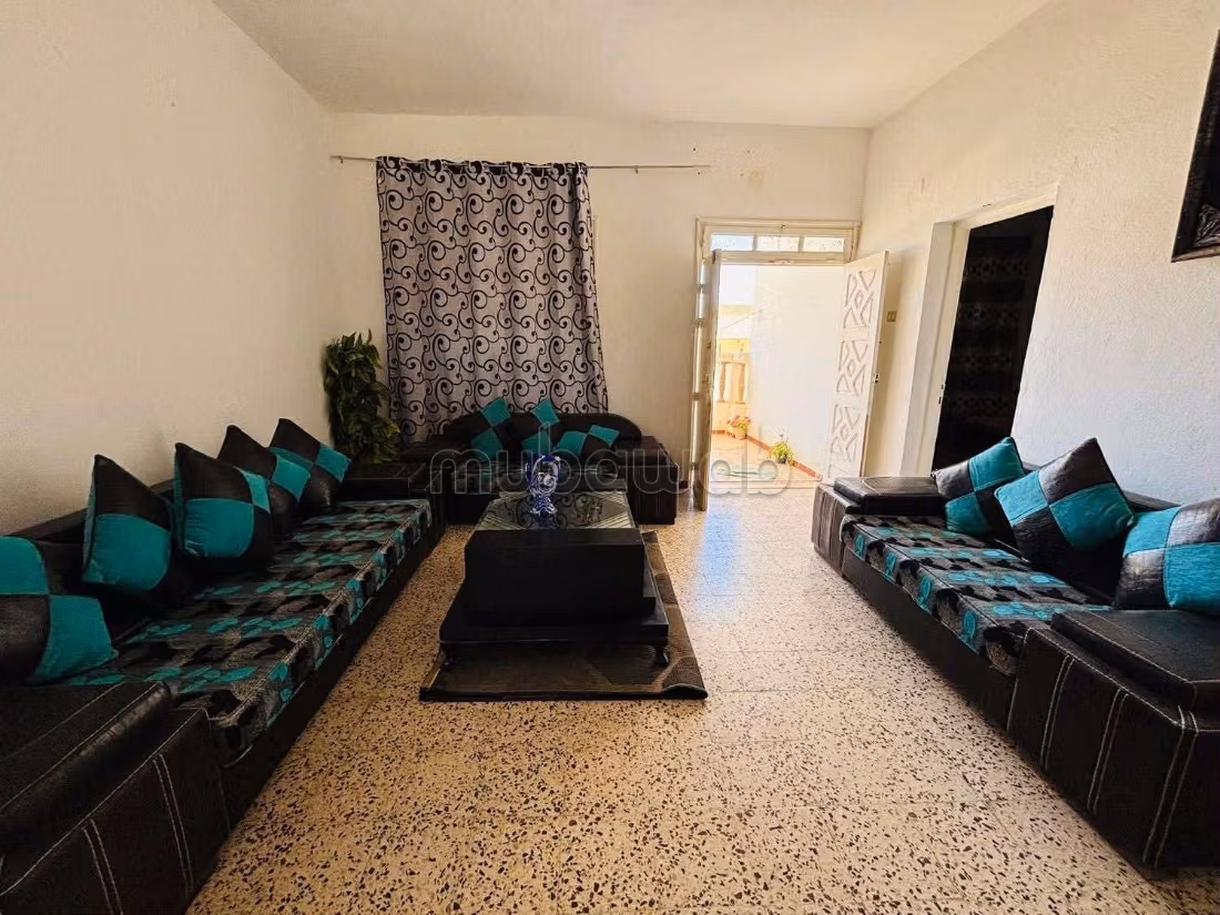2 villa à deux étage derrière l'école de langue