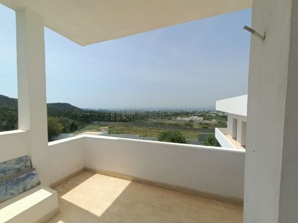 Magnificent villa for sale in Hammamet Nord. Area 1000 m². Carpark, Balcony