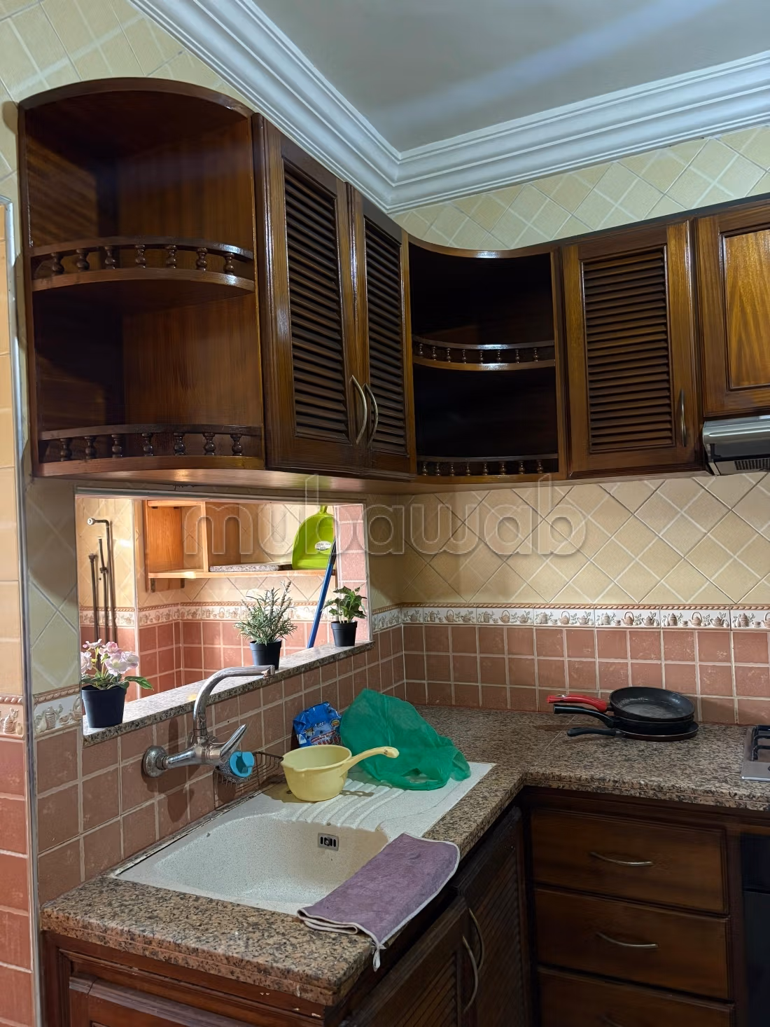 Appartamento in affitto a Diour Jamaa. Superficie di 104 m². Arredato