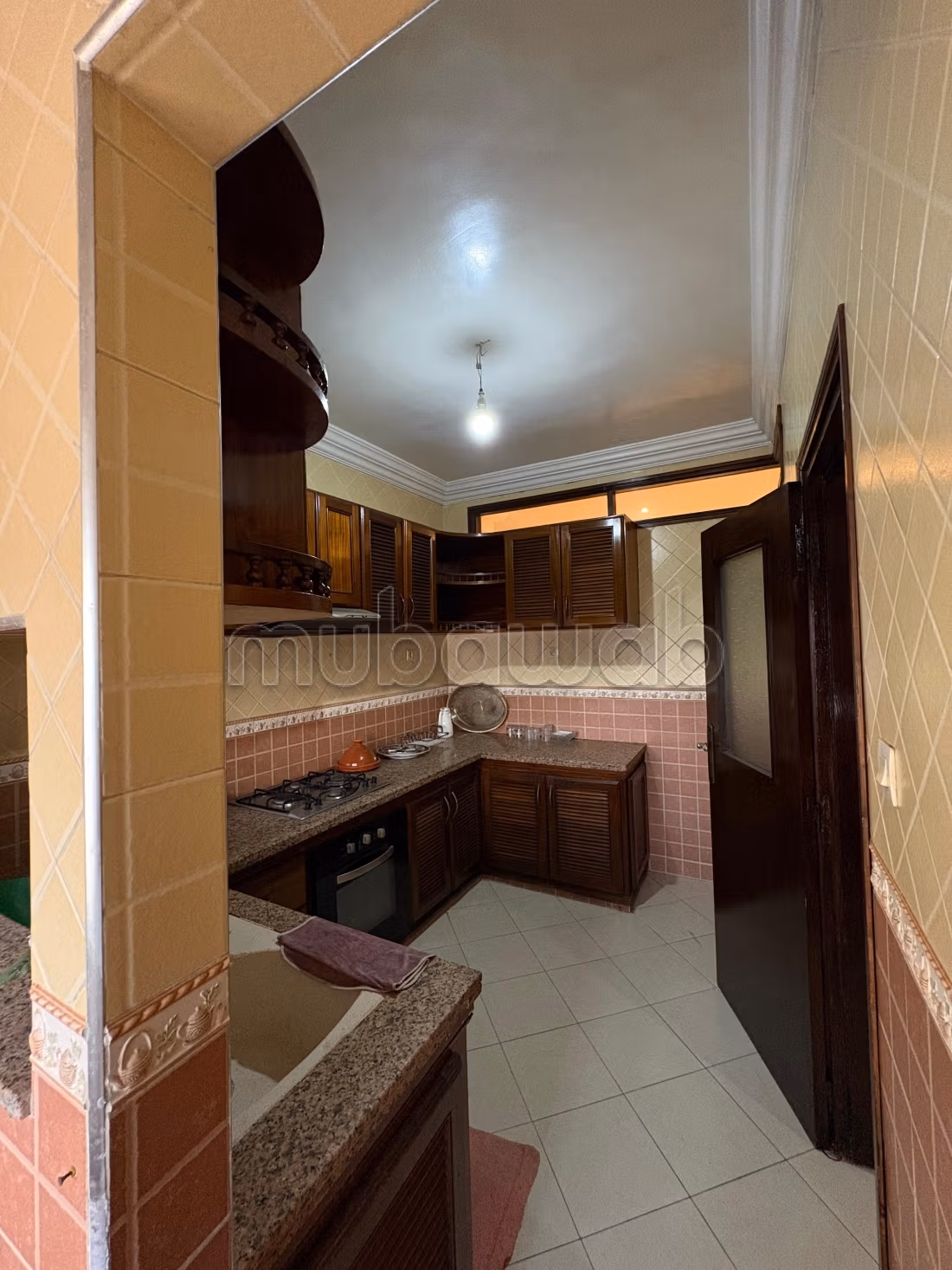 Appartamento in affitto a Diour Jamaa. Superficie di 104 m². Arredato