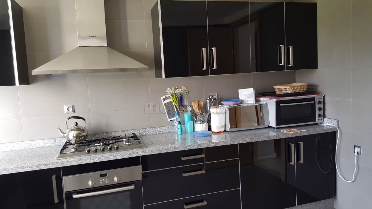 Appartementen te huur in Ville Verte. 4 Ruimtes. Tuin en parkeergelegenheid