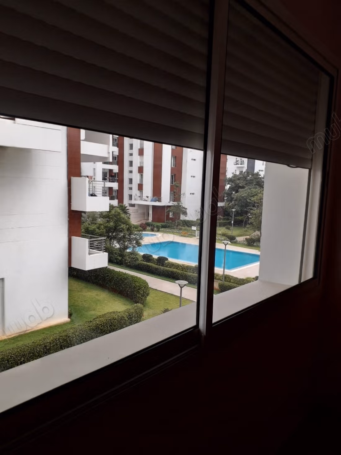 Bel appartement á vendre prestigia 
Hay riad Rabat