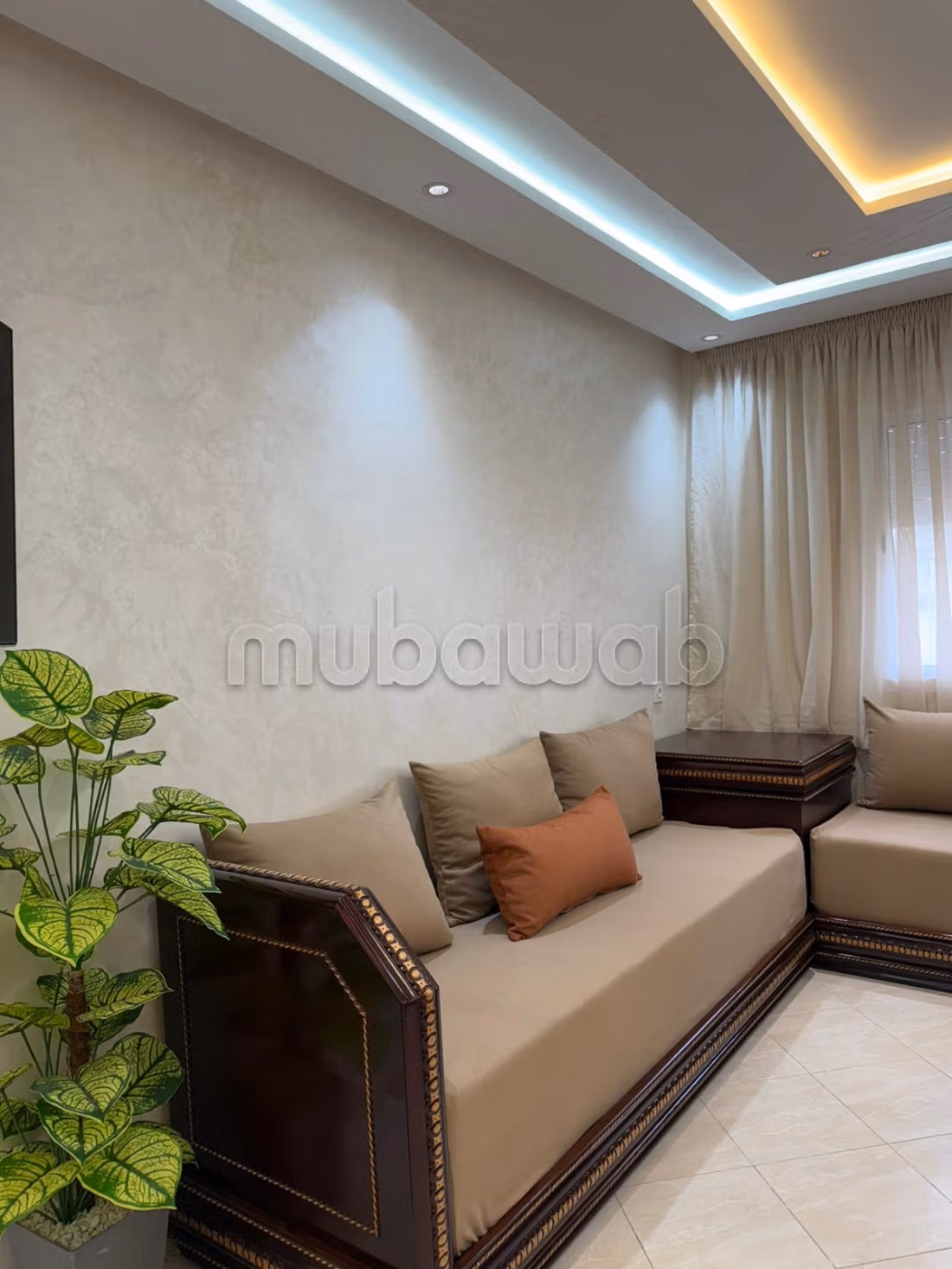 Appartement 70 m² à Moujahidine — 28