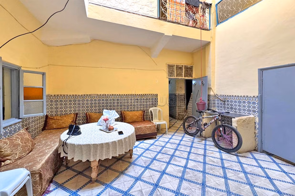 Maison style Riad à vendre facilement accessible en voitu