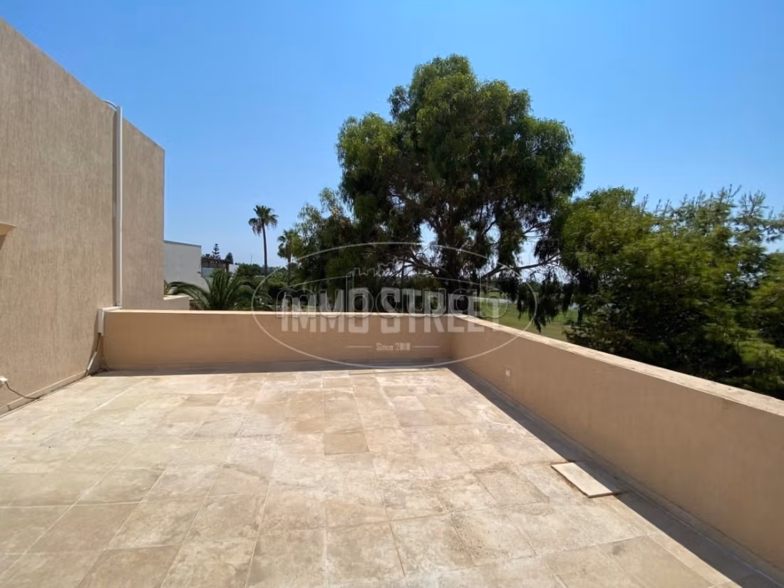 À Louer Prestigieuse Villa S4 au Golf de Gammarth