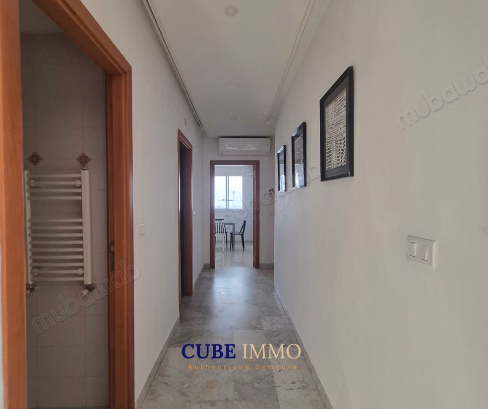 A louer un spacieux appartement vide ou meublé
