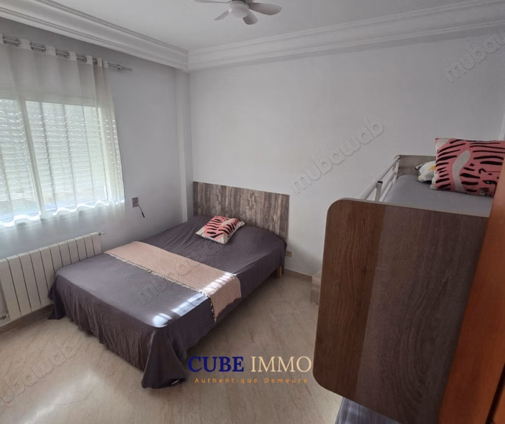 Rent an apartment in Les Berges Du Lac 2. Dimension 130 m². Furnished