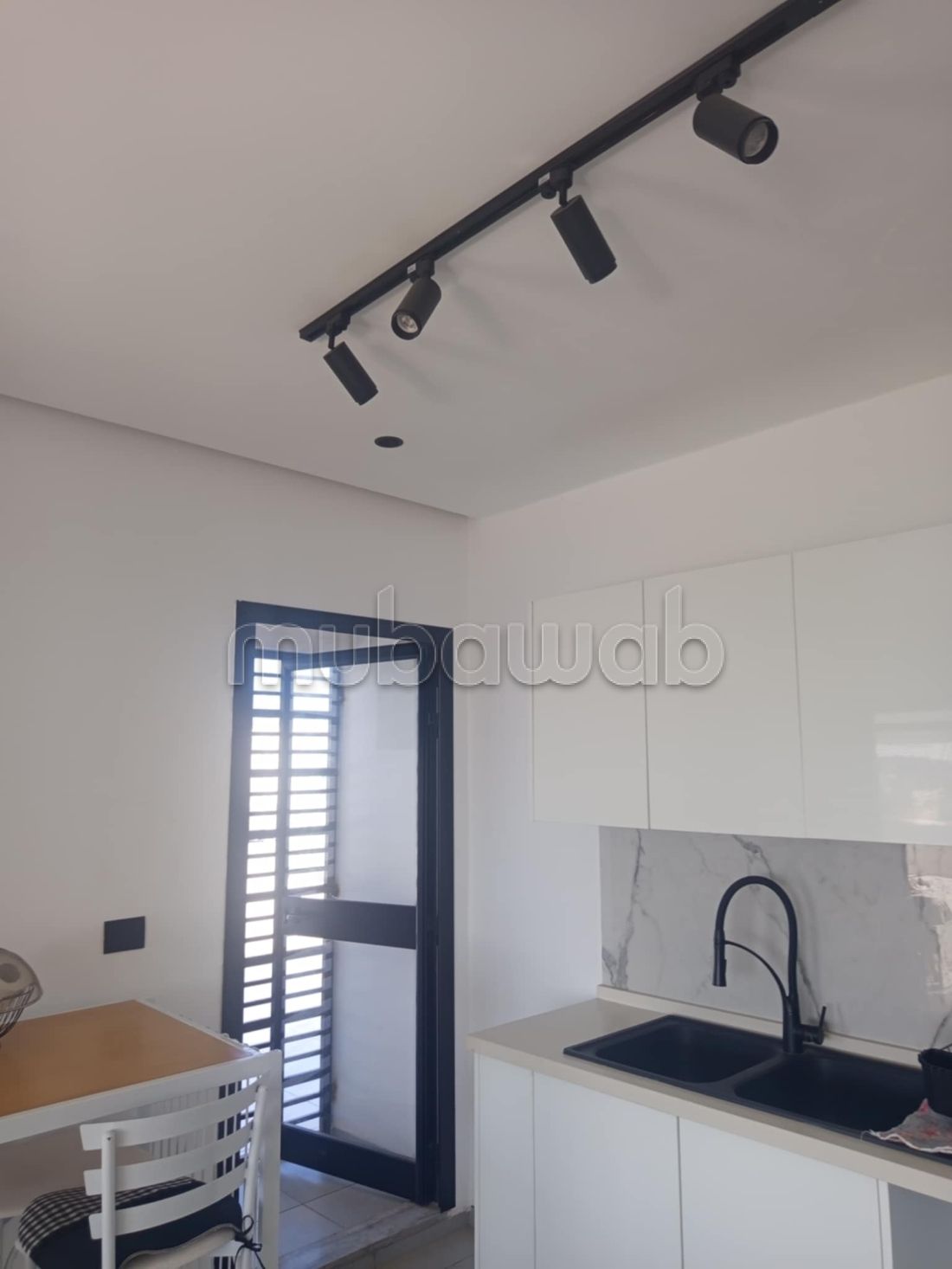 Appartement à cote carrefour