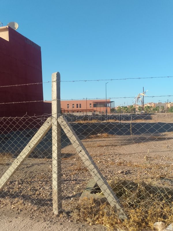 Nu te koop in Masmoudi. Oppervlakte 400 m²