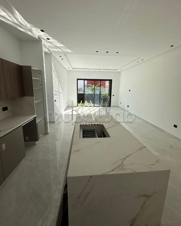 Appartementen te koop in Sania. 2 Slaapkamers. Airconditioning en conciërge