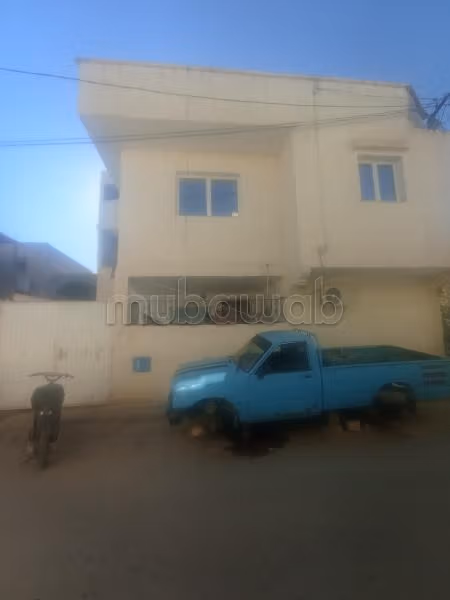 Villa de haut standing à vendre. 
Surface totale 220 m²
