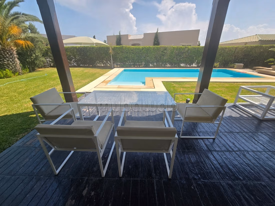 Villa à la location vide à gammarth touristique