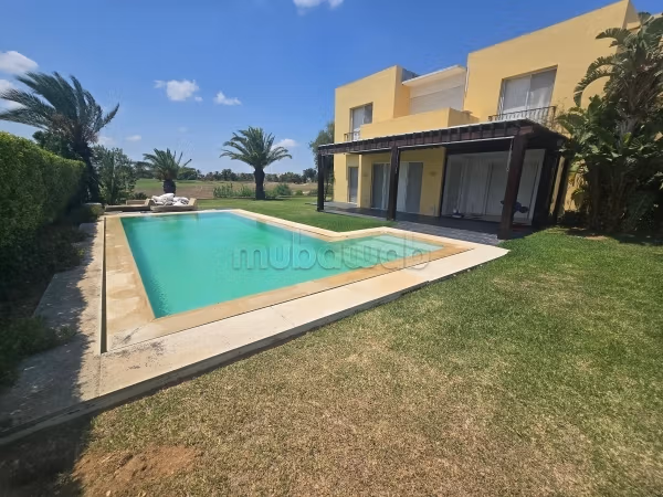 Magnifica casa di lusso in affitto a Gammarth. Superficie 500 m². Ammobiliato