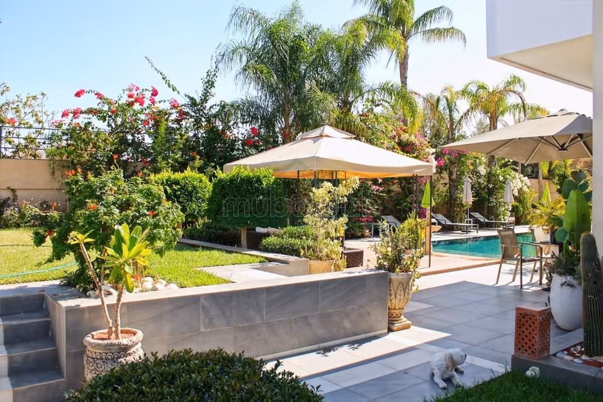 Villa de prestige a 60 000 MAD / location