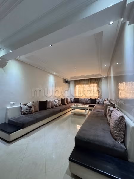 Kopen: appartementen in Administratif. 4 Ruimtes. Gemeubileerd