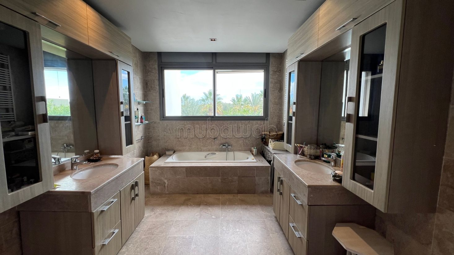 À vendre: superbe villa à Gammarth