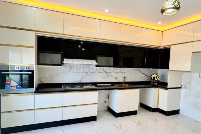 Splendido appartamento da acquistare a Riad Essalam. Superficie 80 m². Antenna parabolica e salotto in stile marocchino