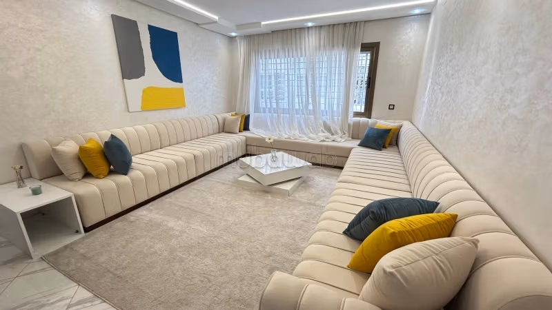 Piso en venta en Tanger City Center. 3 habitaciones confortables. Bien decorado