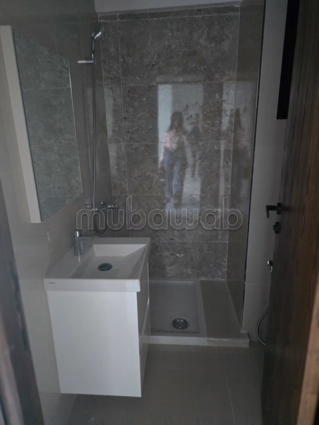 Location studio neuf jamais habité