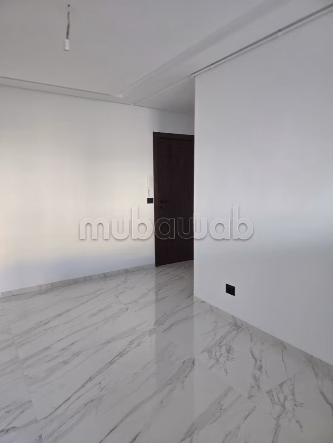 Location studio neuf jamais habité