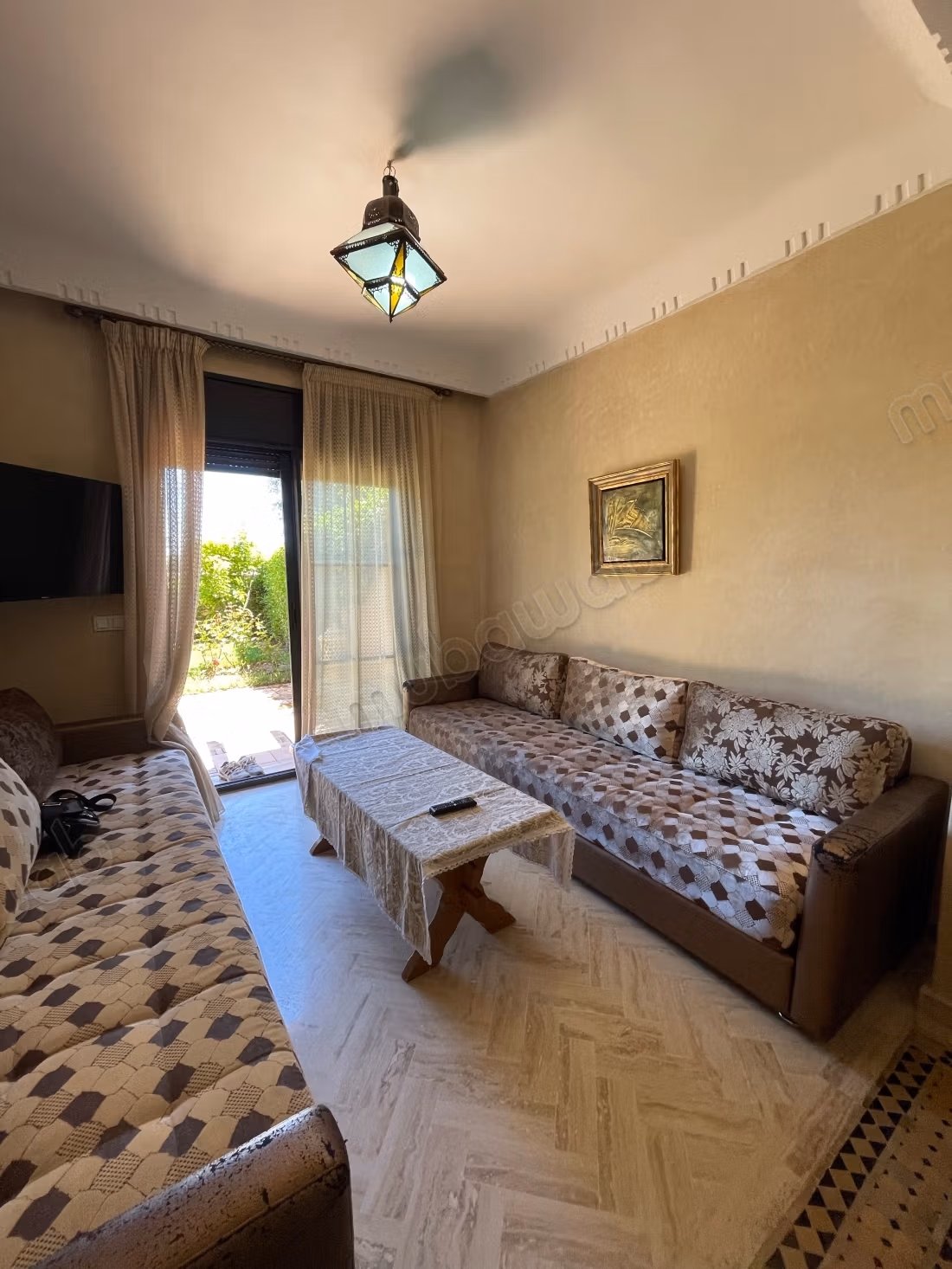 Bonito piso en venta en Amelkis. 2 hermosas habitaciones. Antena parabólica, residencia segura