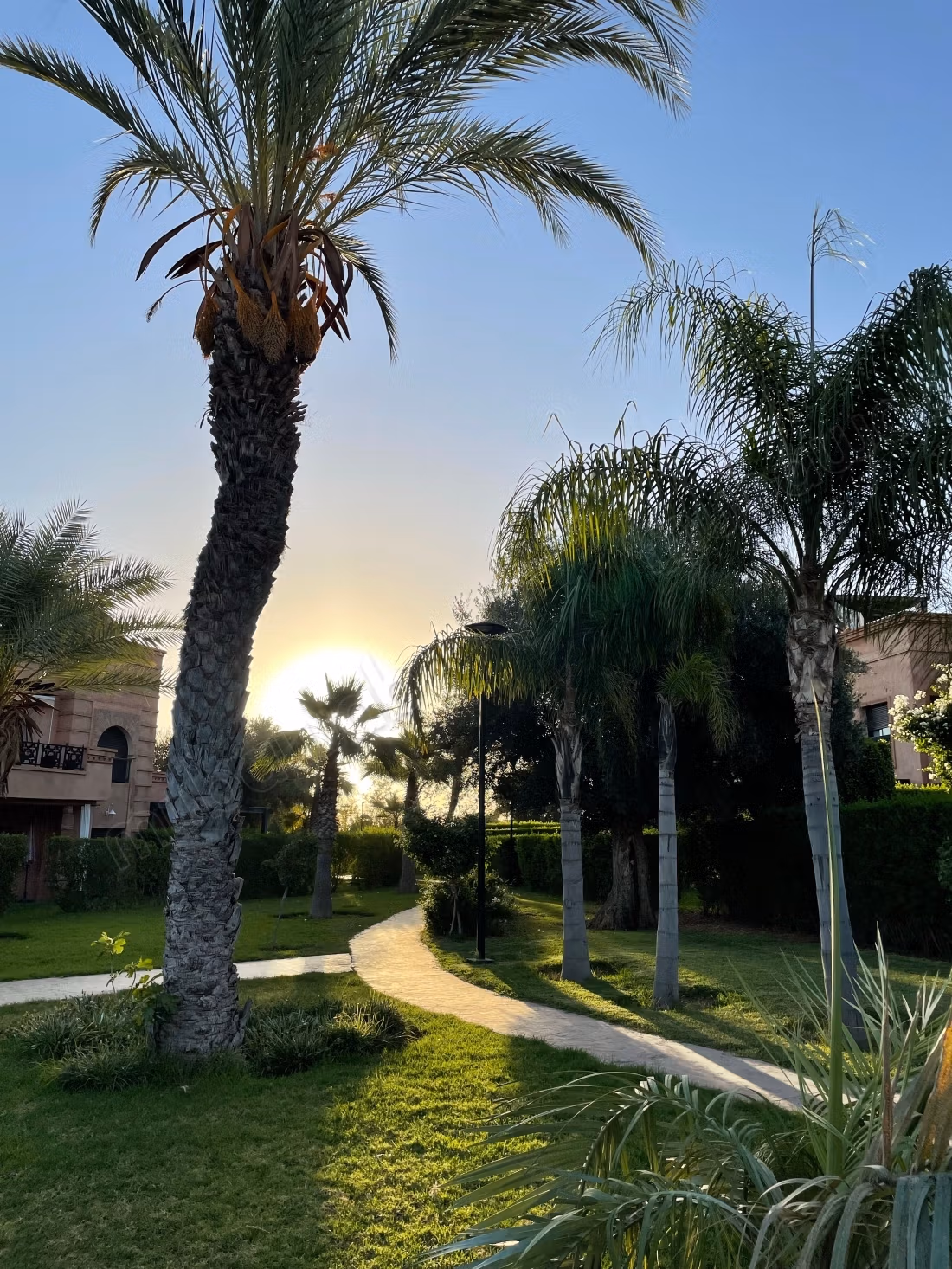 Bonito piso en venta en Amelkis. 2 hermosas habitaciones. Antena parabólica, residencia segura