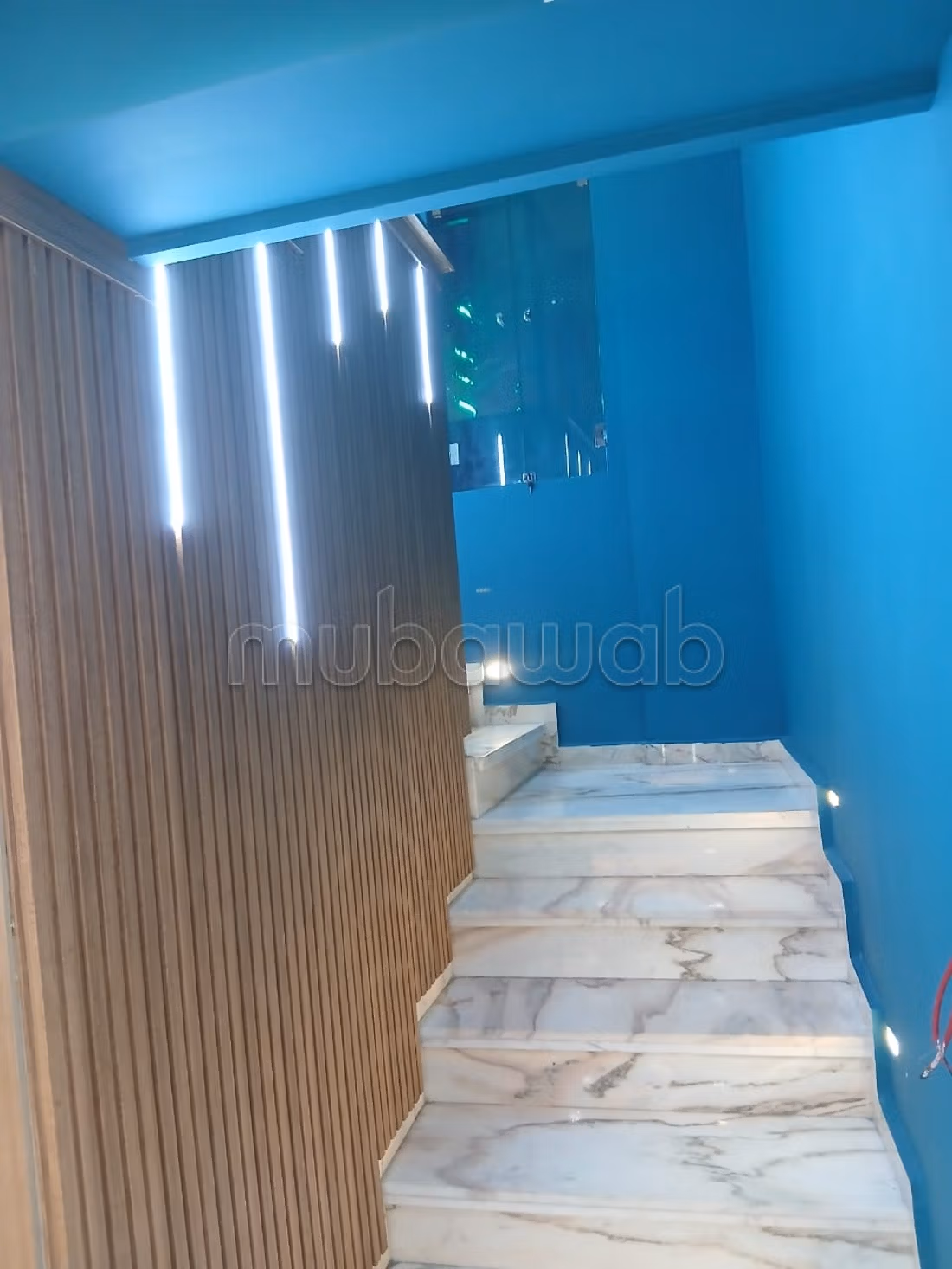 Offices & shops for sale in Guéliz. Large area 185 m². 