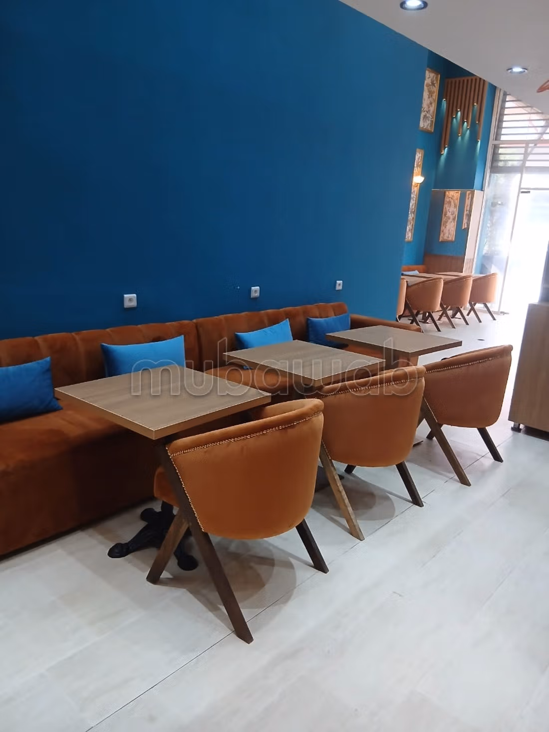 Offices & shops for sale in Guéliz. Large area 185 m². 