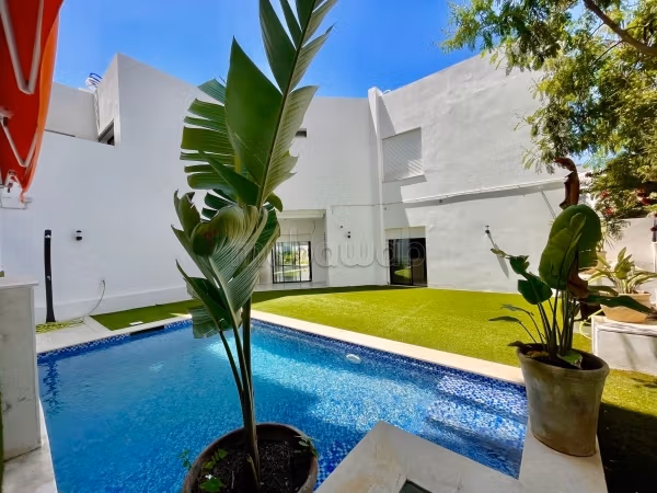 Luxury Villa for rent in Les Berges Du Lac 2.3 comfortable rooms. Reinforced door and secured residence