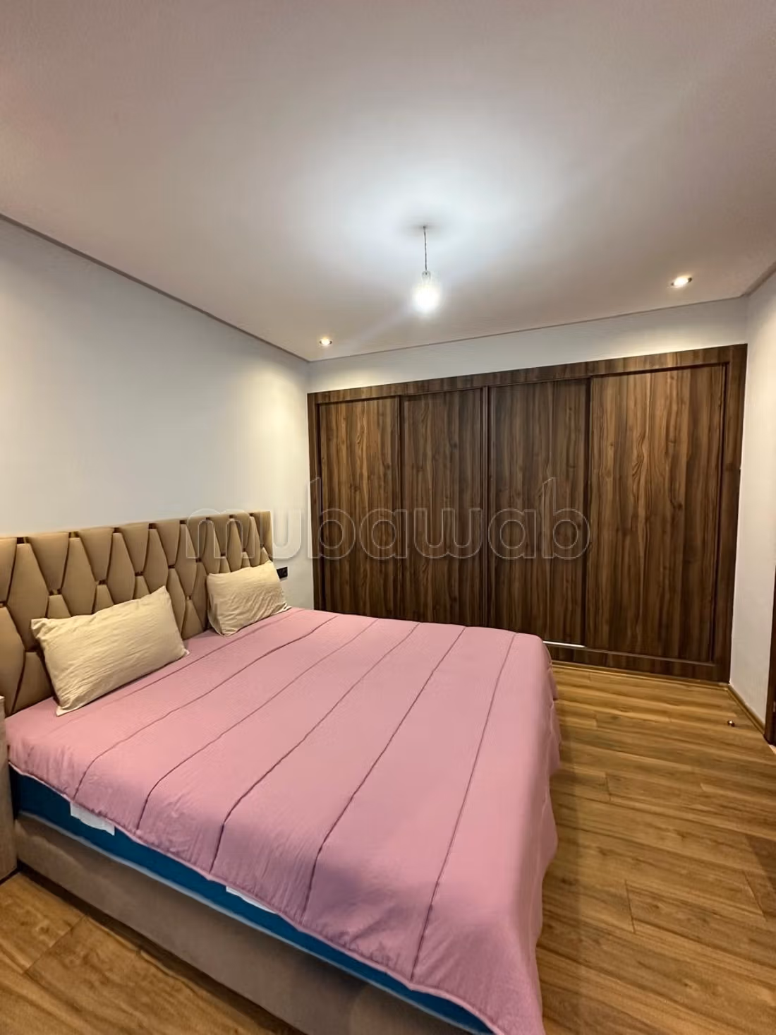 Duplex meuble a louer a mariif au 4eme 
5 etage