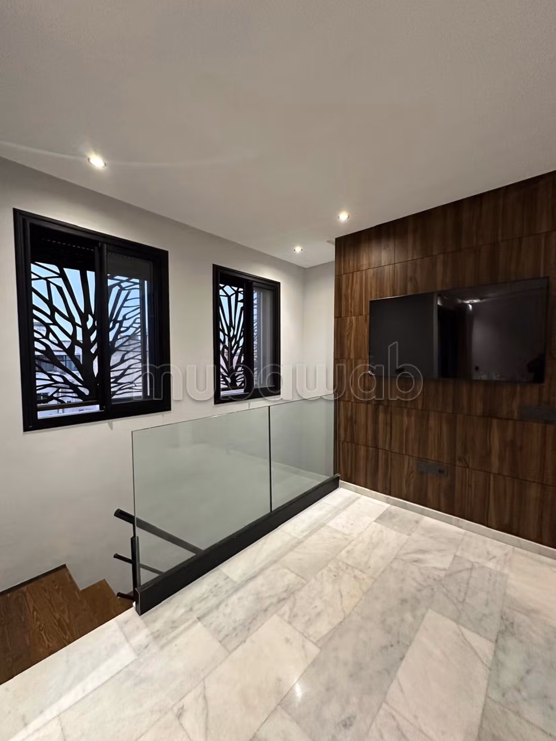 Duplex meuble a louer a mariif au 4eme 
5 etage