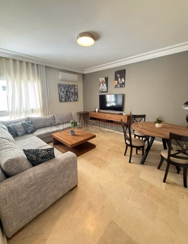 Affitto di un bellissimo appartamento a Racine. Superficie totale 85 m². Ammobiliato