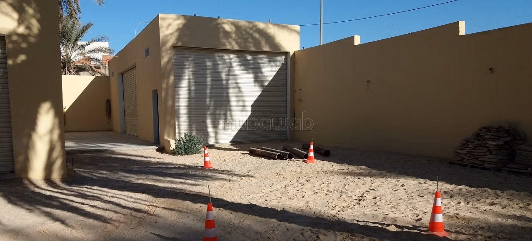 منزل ممتاز للبيع ب دوز. المساحة 398 م². مفروشة