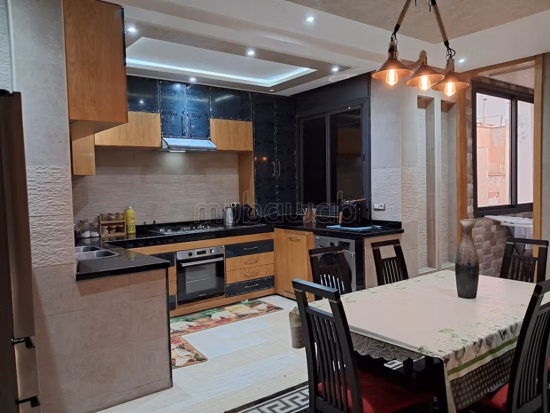 Superbe appartement de 3 chambres à 5min CFC