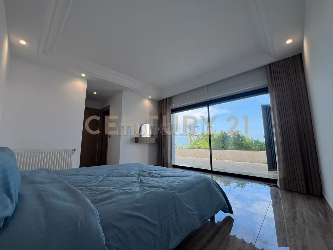 Rent this apartment in Les Jardins de Carthage. 3 comfortable rooms. Well decorated