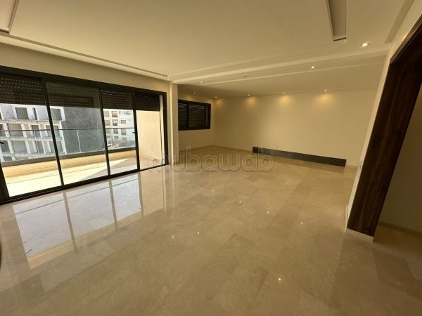 Bel appartement en location à Les princesses. 3 belles chambres. Porte blindée et résidence sécurisée