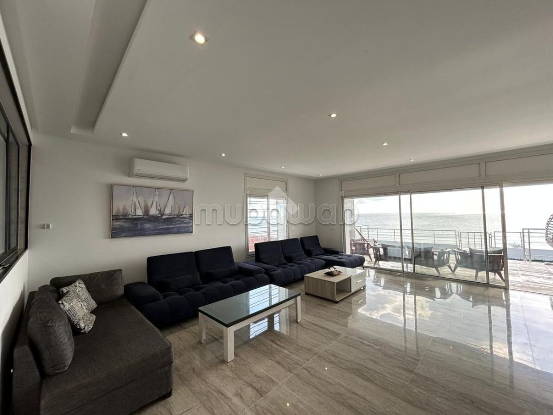 A vendre une villa avec deux appartements