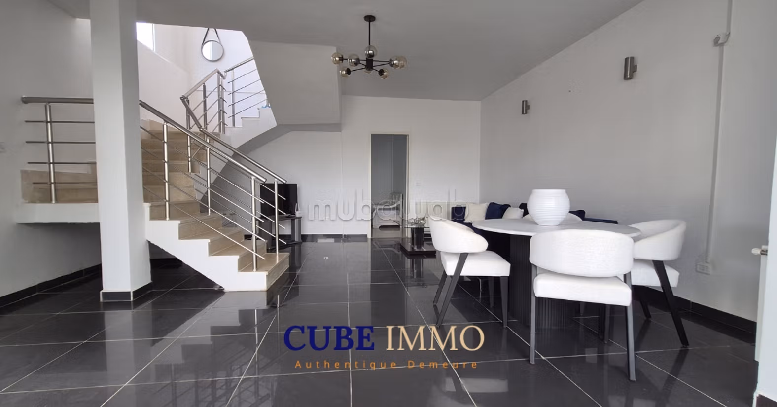 Duplex meublé avec jardin et terrasse