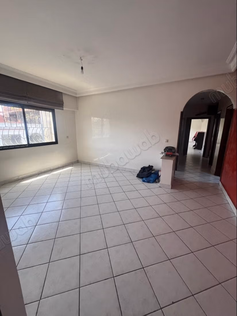 Bonito piso en venta en Les Hôpitaux. 3 dormitorios. Puerta blindada, seguridad implementada